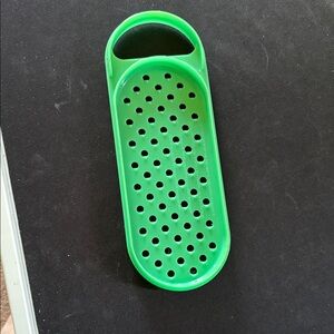 Tupperware Green Handheld Grater with Handle